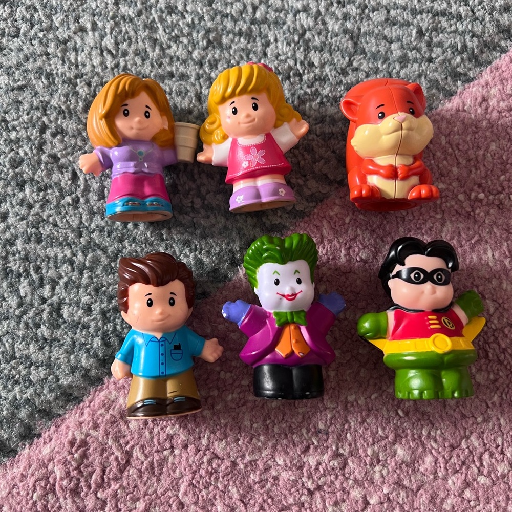 Little people Toy Figures Set